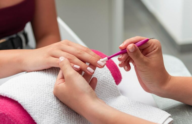 10 Coisas que Você vai Aprender em um Curso de Manicure e Pedicure